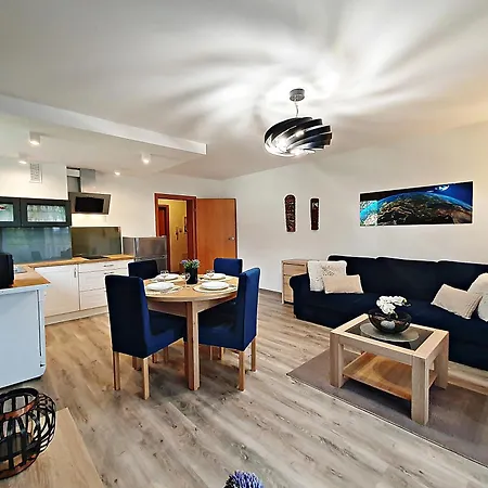 Apartamenty Sun&Fun Rezydencja Pod Debami Nad Lomnica 1B I 2B- Blisko Centrum I Sklepow W Otoczeniu Zieleni Karpacz Exterior photo